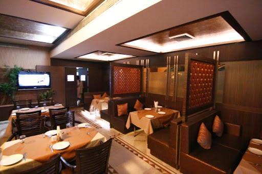 Rass Hotel 坎普尔 外观 照片