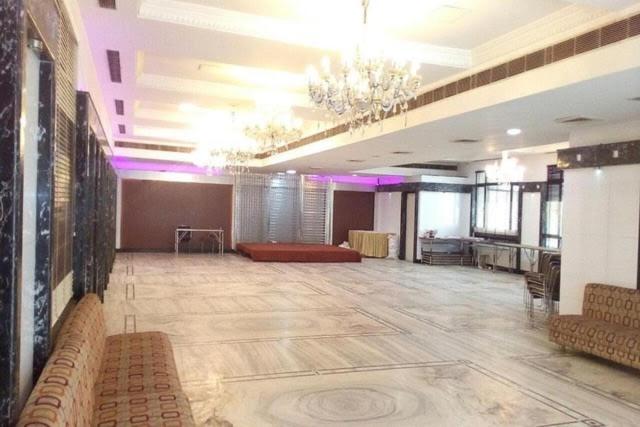 Rass Hotel 坎普尔 外观 照片