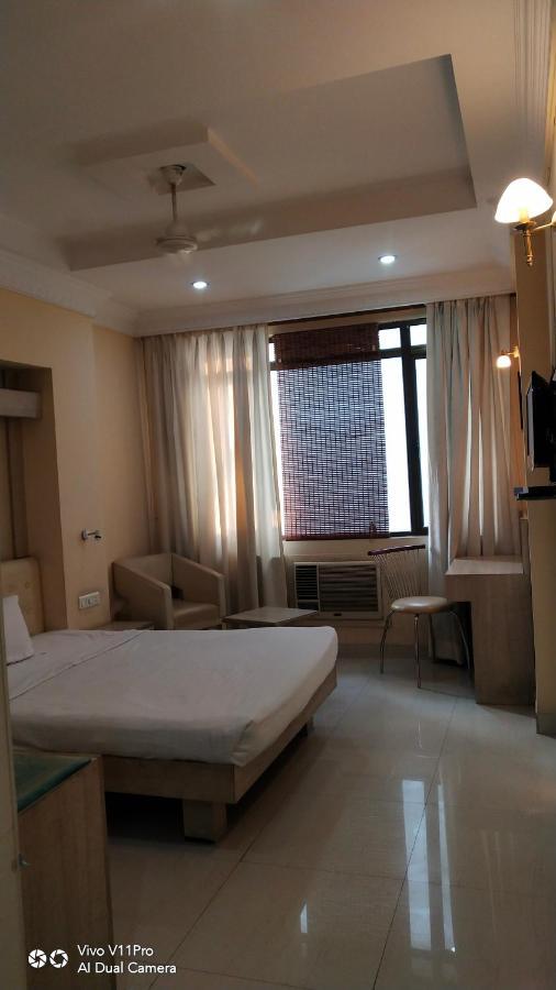 Rass Hotel 坎普尔 外观 照片