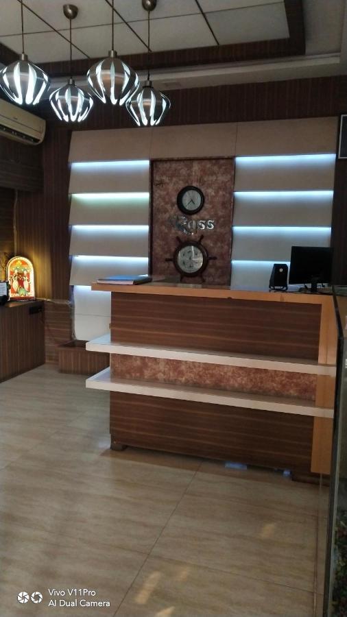 Rass Hotel 坎普尔 外观 照片
