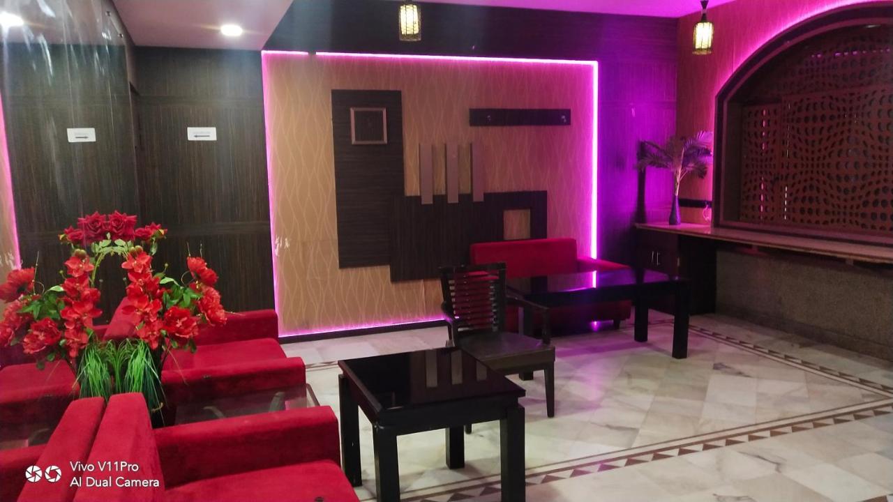 Rass Hotel 坎普尔 外观 照片