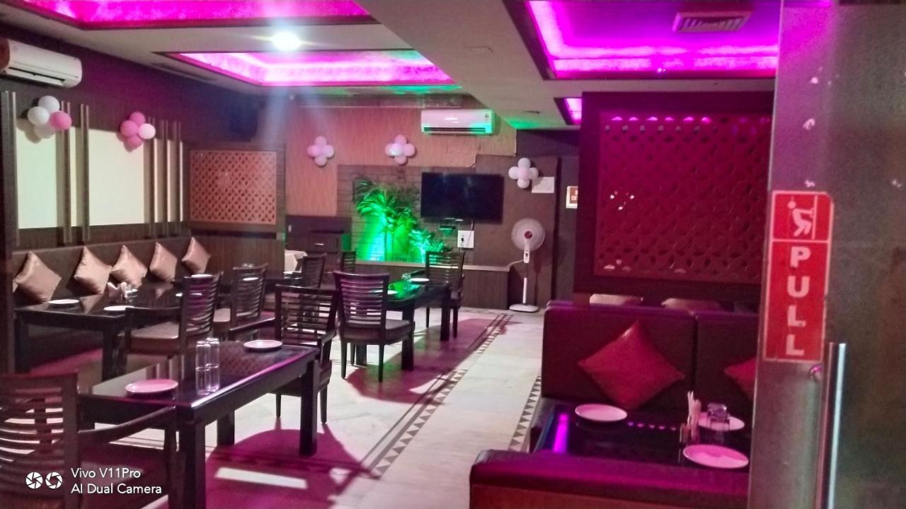 Rass Hotel 坎普尔 外观 照片